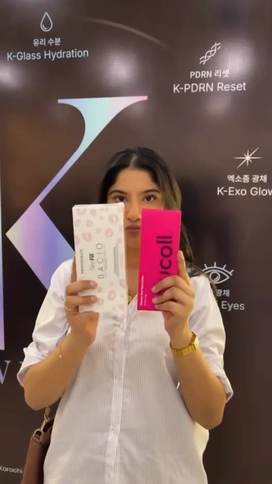 ridaaasifsial choosing K-Lumi Eyes at the Venus K-Glow launch
